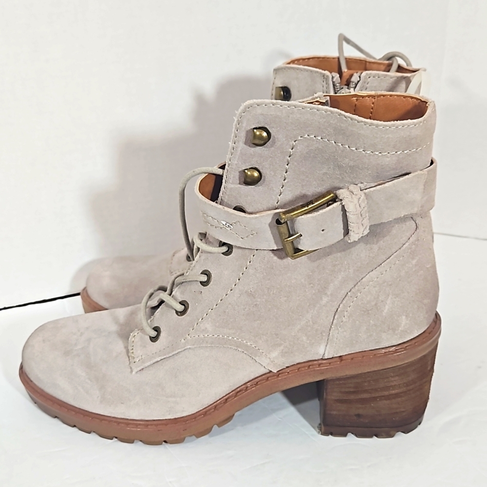 Zodiac Women's Light Tan Lace-Up Boots with Strap